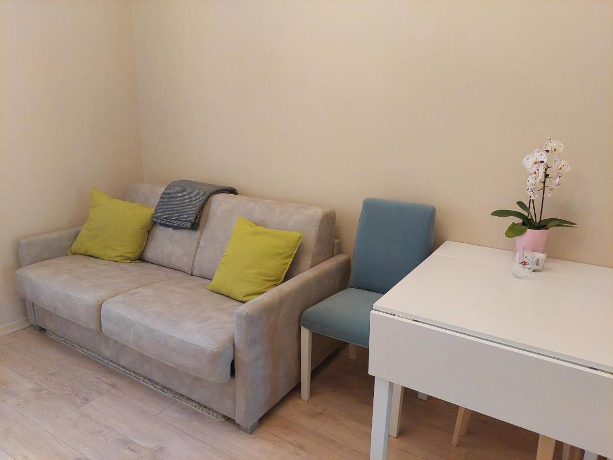 Cosy One Seperate Bedroom Apartment In City Center, Perfect For Family Trip. Riga Exterior foto